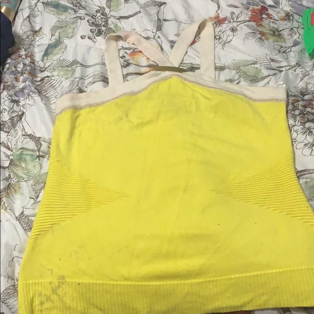 Yellow Cache sweater tank top💛💚